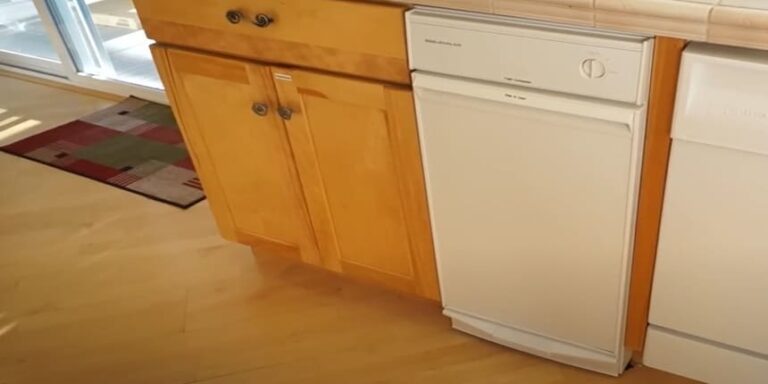 How Does a Trash Compactor Work