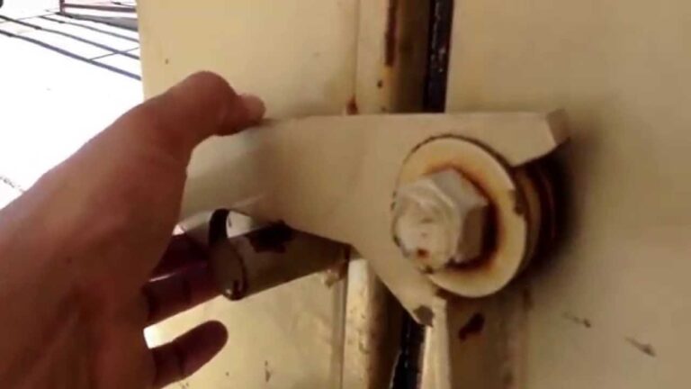 How to Open Trash Compactor