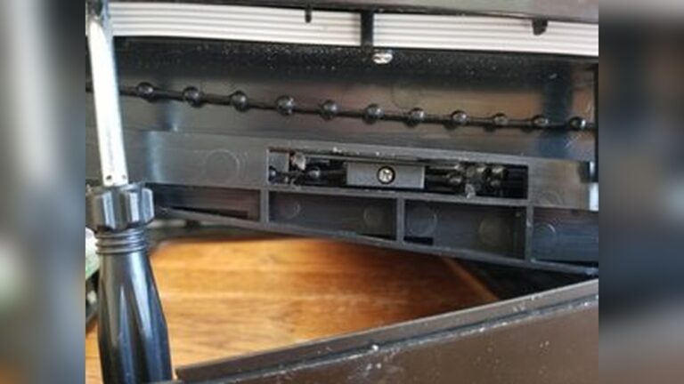 Touchless Trash Can Not Opening